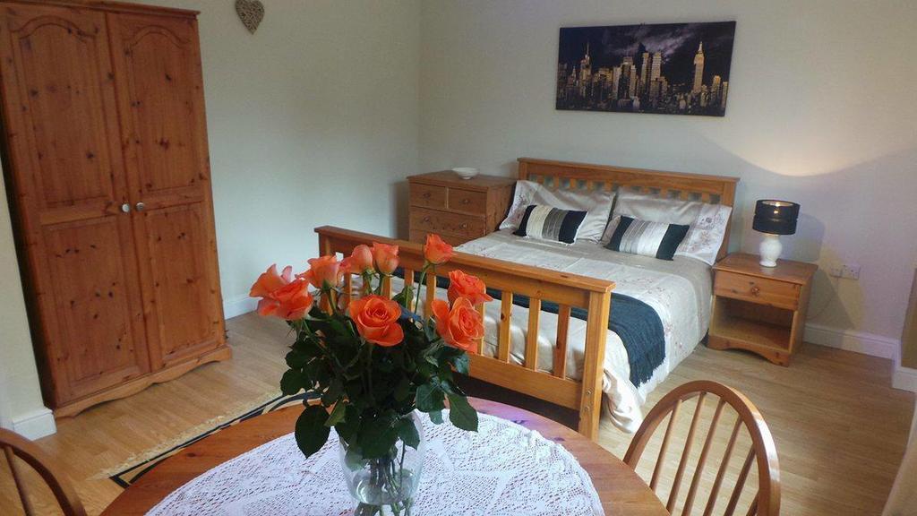 Holbrook  Chimneys B&B מראה חיצוני תמונה
